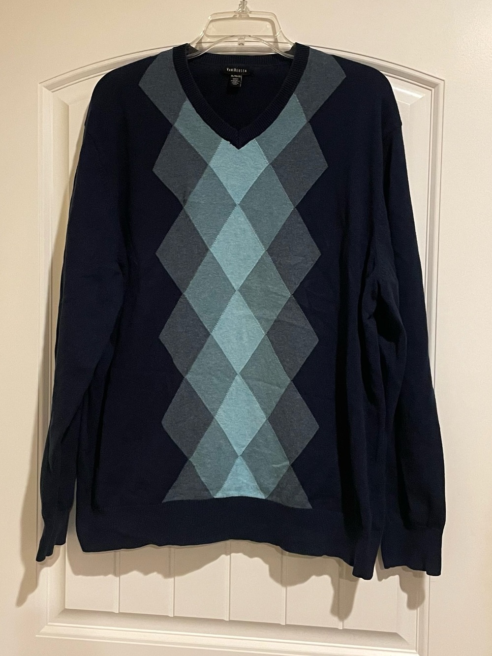 Van Heusen Men's Navy and Light Blue Argyle V-Neck Sweater